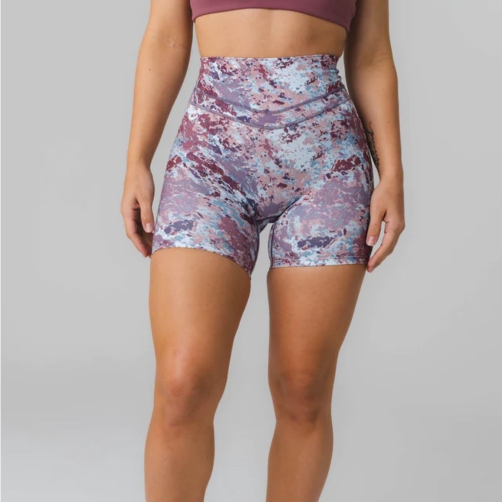 Vitality / Balance Athletica Ascend ii Volley Shorts